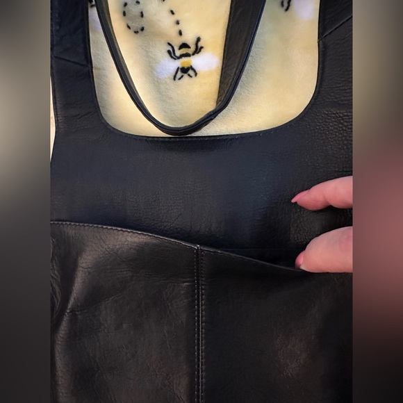 Land Outback Leather Crossbody - Black - Picture 13 of 14